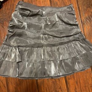 DO+BE silver metallic ruffled skirt size M